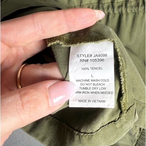 C’est Toi Women’s Olive Green Utility Vest Anorak Relaxed Fit Waist Tie Soft L - Picture 2 of 11